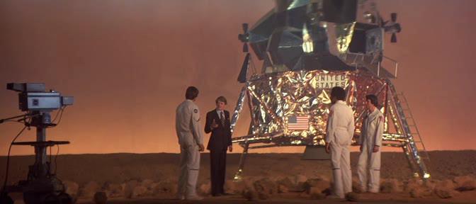 Кадр из фильма Козерог один / Capricorn One (1978)