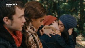 Кадры из фильма Первая любовь / Parle tout bas, si c'est d'amour (2012)