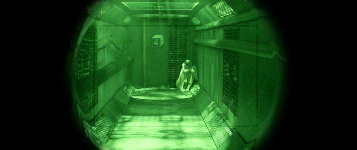 Кадр из фильма Подвал / Crawlspace (2012)