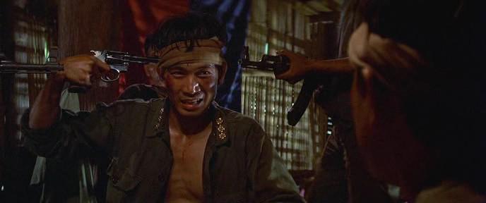 Кадр из фильма Охотник на оленей / The Deer Hunter (1978)