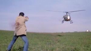 Кадры из фильма Стеснительный полицейский / Un poliziotto scomodo (1978)