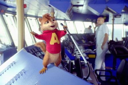 Кадр из фильма Элвин и бурундуки 3 / Alvin and the Chipmunks: Chip-Wrecked (2011)