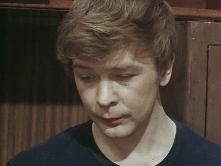 Кадр из фильма Завтрак на траве (1979)