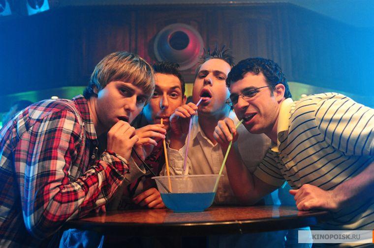 Кадр из фильма Переростки / The Inbetweeners (2011)