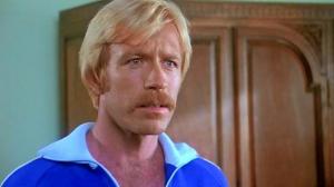 Кадры из фильма Черные тигры / Good Guys Wear Black (1979)