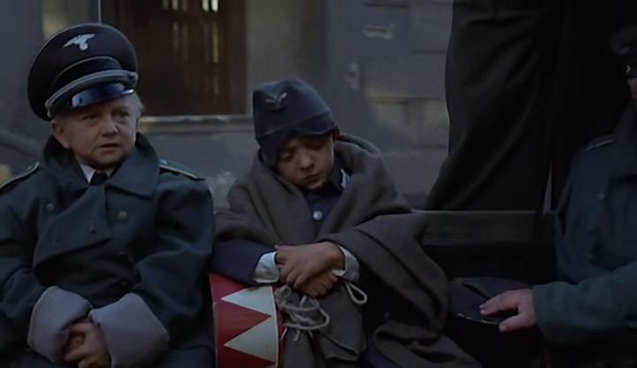 Кадр из фильма Жестяной барабан / The Tin Drum (1979)