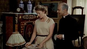 Кадры из фильма Женщина между собакой и волком / Een vrouw tussen hond en wolf (1979)
