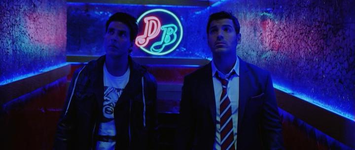 Кадр из фильма Настоящие индийские парни / Desi Boyz (2011)