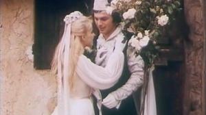 Кадры из фильма Беляночка и Розочка / Schneeweißchen und Rosenrot (1979)