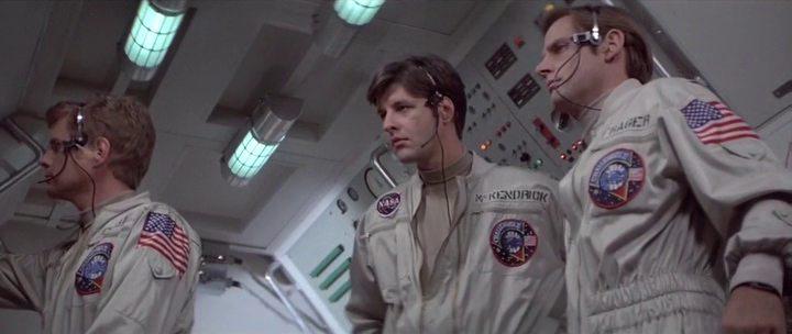 Кадр из фильма Метеор / Meteor (1979)