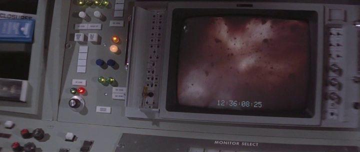 Кадр из фильма Метеор / Meteor (1979)