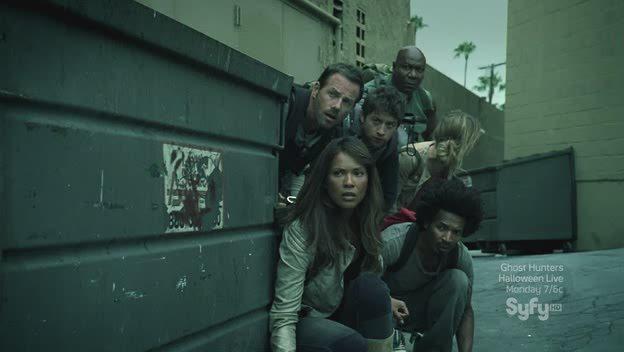 Кадр из фильма Апокалипсис Зомби / Zombie Apocalypse (2011)