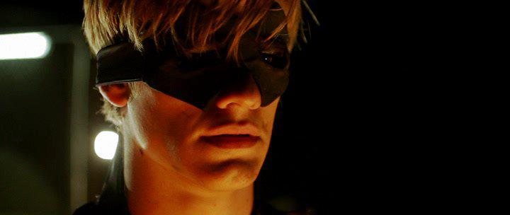 Кадр из фильма Все супергерои должны погибнуть / All Superheroes Must Die (2011)