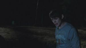 Кадры из фильма Сквозь тьму / Beneath the Darkness (2011)