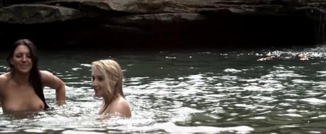 Кадр из фильма Село Мэдисон / Madison County (2011)