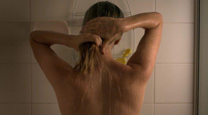 Кадр из фильма Затаив дыхание / Crawl (2011)