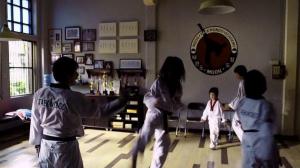 Кадры из фильма Пяткой в глаз / The Kick (2011)