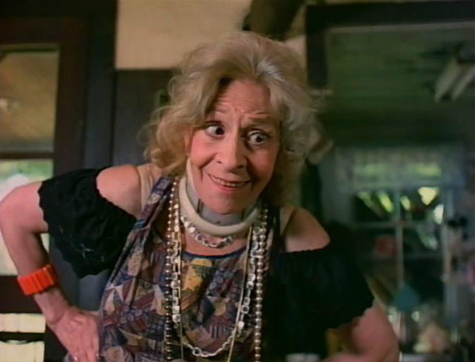 Кадр из фильма День мамочки / Mother's Day (1980)