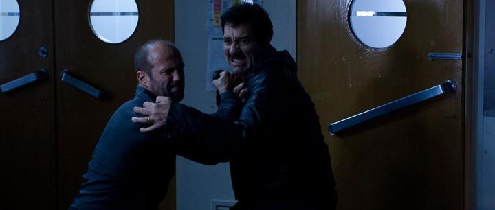 Кадр из фильма Профессионал / Killer Elite (2011)