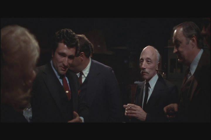 Кадр из фильма Скрой у всех на виду / Hide in Plain Sight (1980)