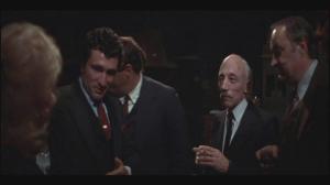 Кадры из фильма Скрой у всех на виду / Hide in Plain Sight (1980)