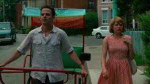 Кадры из фильма Любит / Не любит / Take This Waltz (2011)