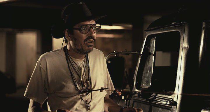 Кадр из фильма Истребитель зомби / Juan de los muertos (2011)