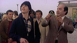 Кадры из фильма Второгодница заигрывает с директором / La ripetente fa l'occhietto al preside (1980)