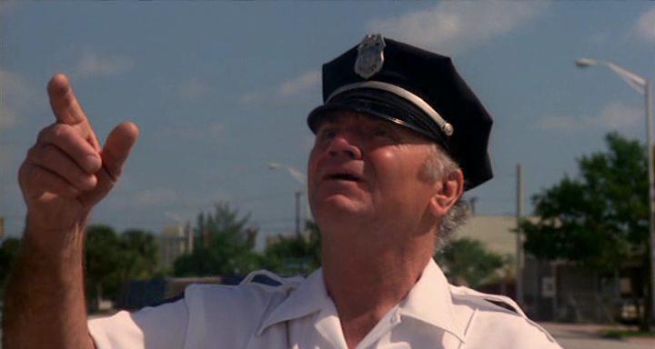 Кадр из фильма Суперполицейский / Poliziotto superpiù (1980)
