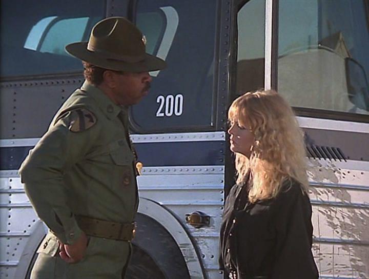 Кадр из фильма Рядовой Бенджамин / Private Benjamin (1980)