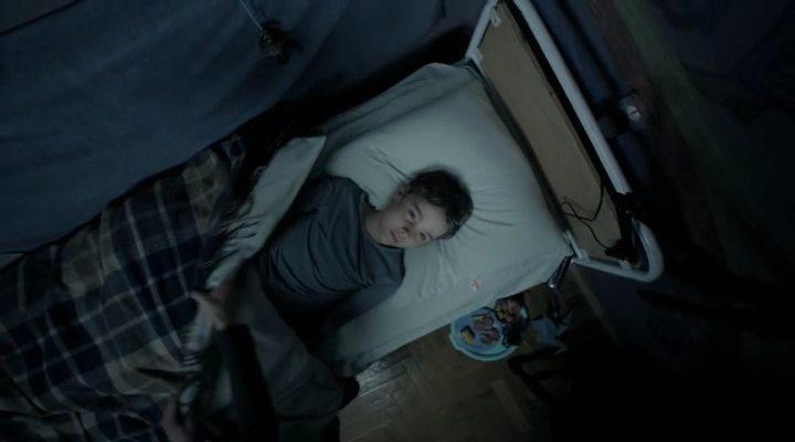Кадр из фильма За тобой (2011)
