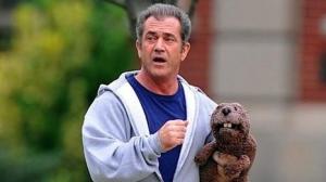 Кадры из фильма Бобер / The Beaver (2011)