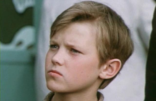 Кадр из фильма Проданный смех (1981)