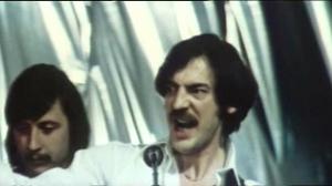 Кадры из фильма Куда он денется! (1981)