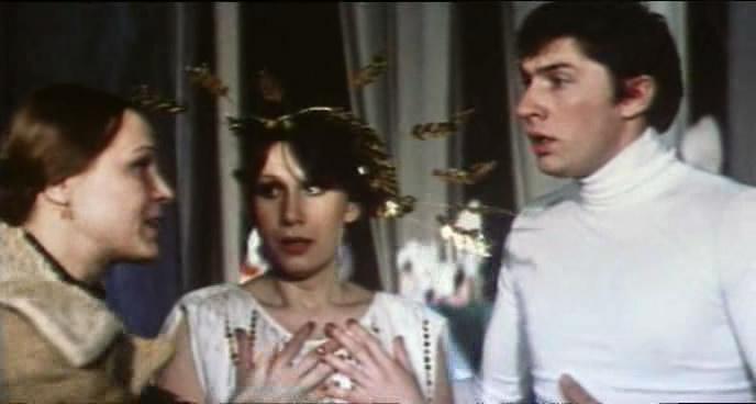 Кадр из фильма Куда он денется! (1981)