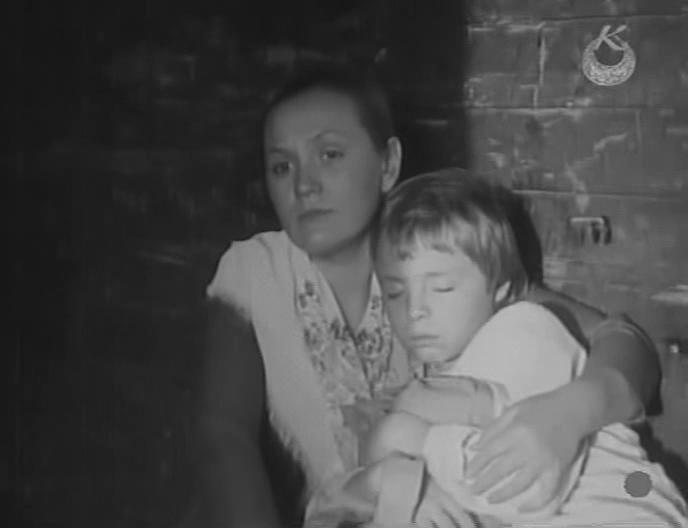 Кадр из фильма Осенняя дорога к маме (1981)