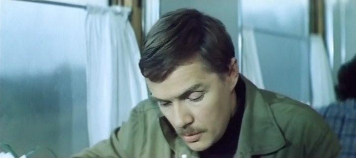 Кадр из фильма Честный, умный, неженатый... (1981)