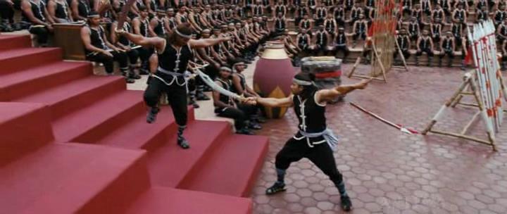 Кадр из фильма Запретные желания / Badrinath (2011)