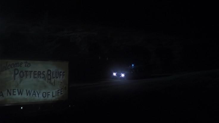Кадр из фильма Похоронены но не мертвы / Dead & Buried (1981)