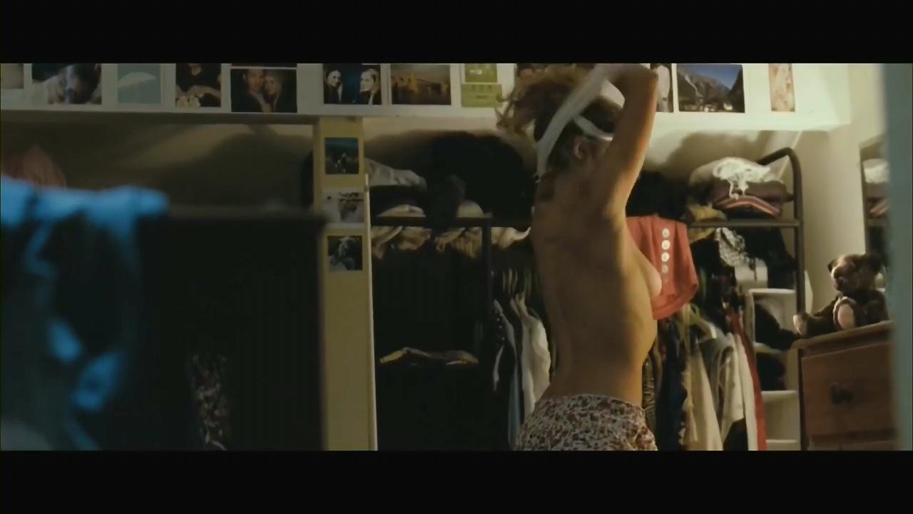 Кадр из фильма Медведь / Bear (2011)