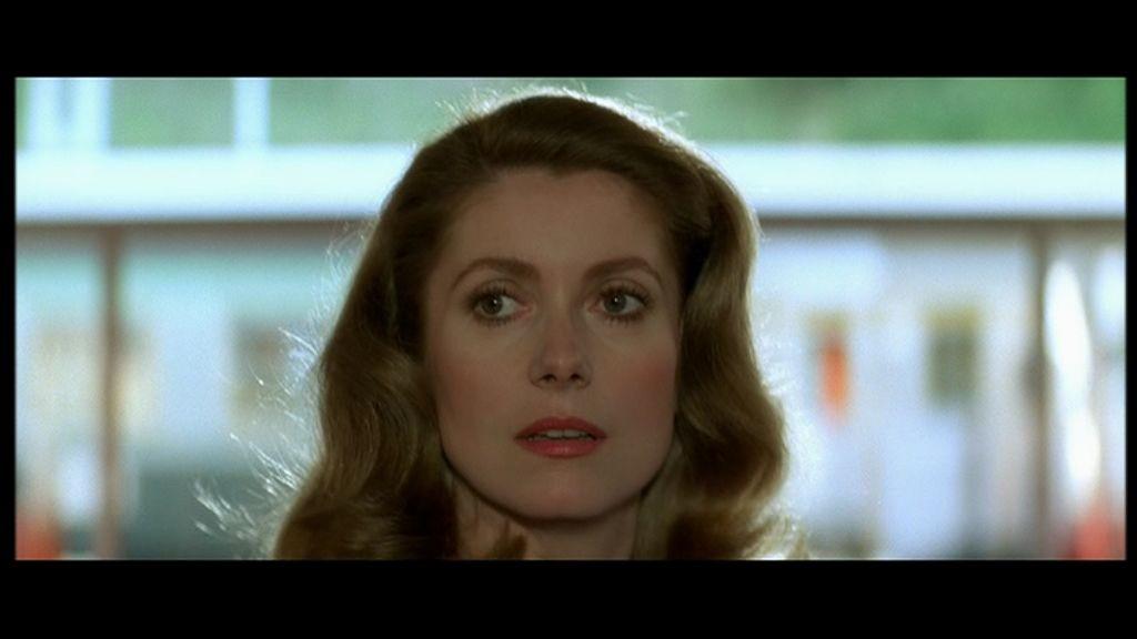 Кадр из фильма Отель «Америка» / Hôtel des Amériques (1981)