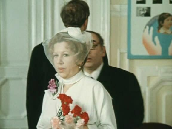 Кадр из фильма Покровские ворота (1982)