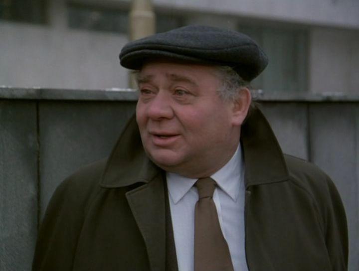 Кадр из фильма Слезы капали (1982)
