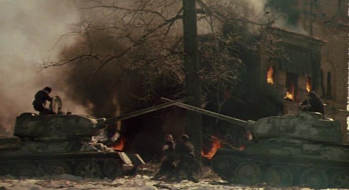 Кадр из фильма Если враг не сдается... (1982)