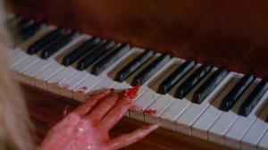 Кадры из фильма Живая мертвая девушка / La morte vivante (1982)