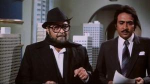 Кадры из фильма Преданный слуга / Namak Halaal (1982)