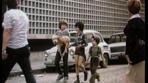 Кадры из фильма Собака в ящике / Kuche v chekmedzhe (1982)