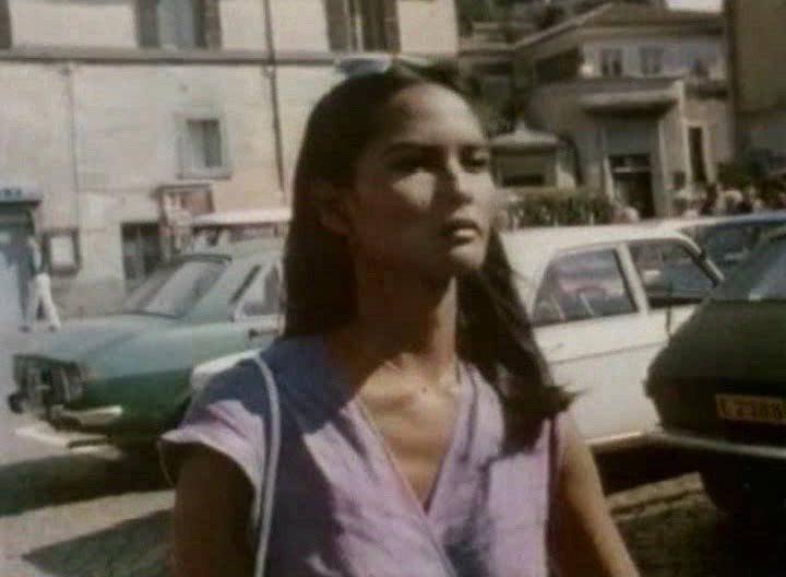 Кадр из фильма Эммануэль в деревне / Messo comunale praticamente spione (1982)