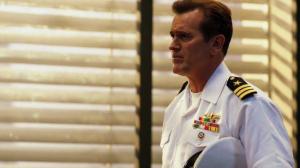 Кадры из фильма Черная метка: Падение Сэма Экса / Burn Notice: The Fall of Sam Axe (2011)