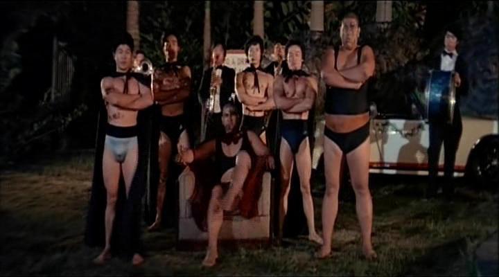 Кадр из фильма Особое задание / Mi ni te gong dui (1982)